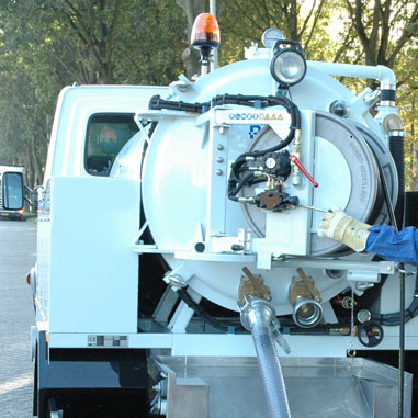 čistenie kanalizácií Žilina - oprava kanalizácie, servis, krtkovanie